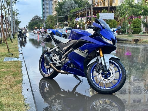 Yamaha R15 V3 (exhange for auto)