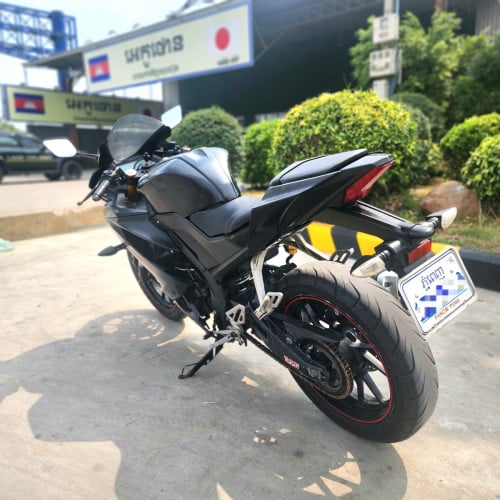 yamaha R15 v3 has tax and ID card