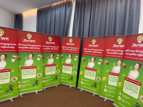 Roll up stand