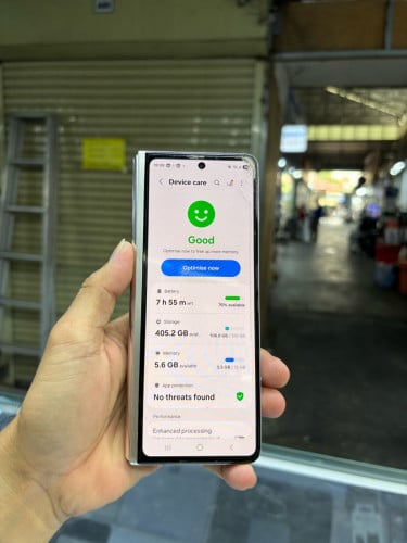Samsung ZFold3 512G Ram12G Sim2 ខូចខាងក្នុងប្រើបានខាងក្រៅ បែកថាច់មុខតិច