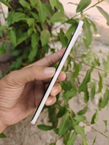 Techno Spark Slim 8g/256g(វៃដូរបាន)👉$165