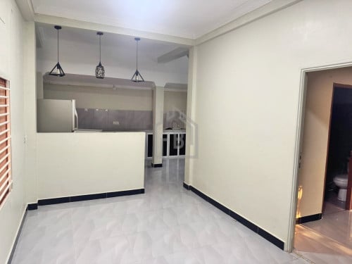 Townhouse 3 Bedrooms for RENT in Boeng Tompoun Area_West of Russian Market