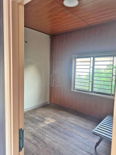 Townhouse 3 Bedrooms for RENT in Boeng Tompoun Area_West of Russian Market