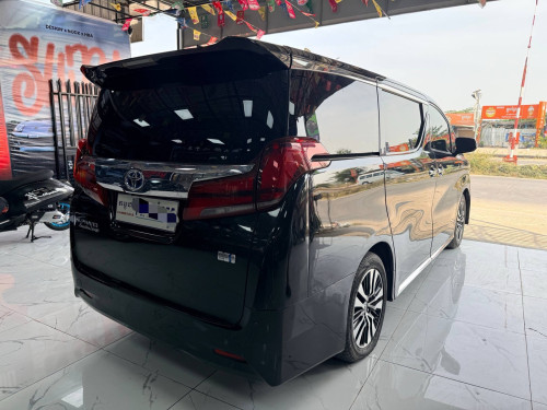 Toyota Alphard 2.5