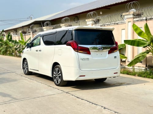 TOYOTA ALPHARD 2015 Executive Lounge Hybrid Full Option ពណ៌ស ក្នុងខ្មៅ (Upgrade 022)