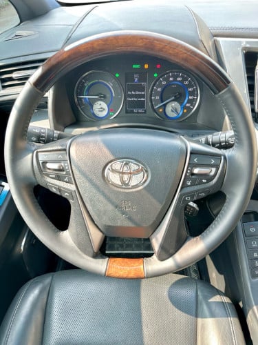 TOYOTA ALPHARD 2015 Executive Lounge Hybrid Full Option ពណ៌ស ក្នុងខ្មៅ (Upgrade 022)