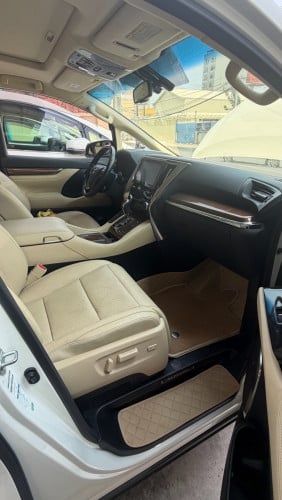 Toyota Alphard 2015 អប់សិនLounge ឡើង 2025