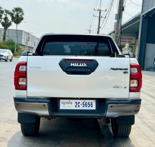 Toyota Hilux Revo rally