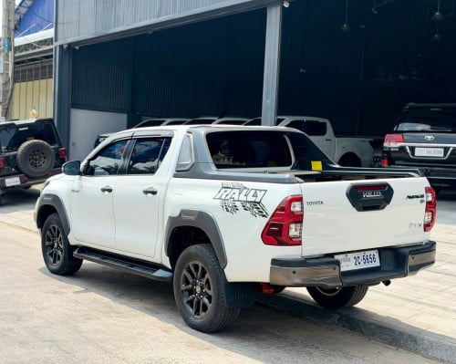 Toyota Hilux Revo rally