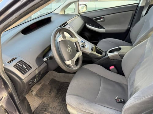 Toyota prius 2012 options 3 plug in