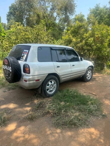 Toyota RAV4 ឆ្នាំ96