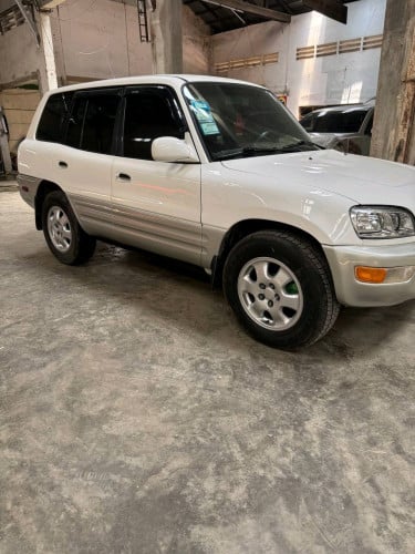 Toyota RAV4 ឆ្នាំ96