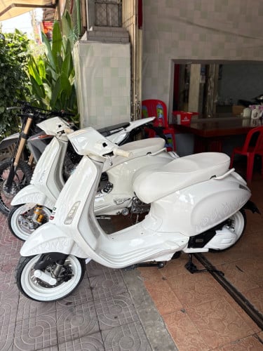 Vespa Justin limited