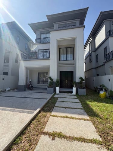 Villa 5bed at Borey Chip Mong 6A Rental $2500/month