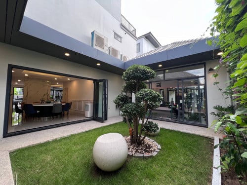 Villa for RENT! • Location: Borey Chip Mong Land50m