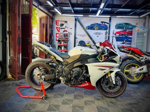 Yamaha R1 09 fulltax