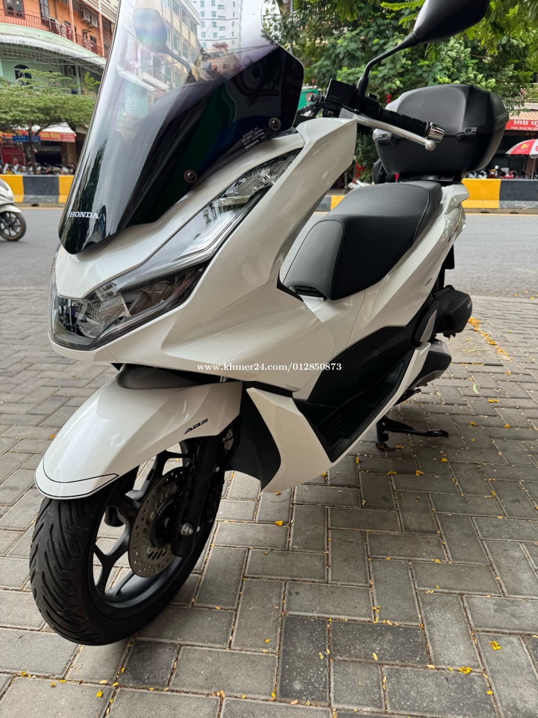 ម៉ូតូលក់បន្ទាន់