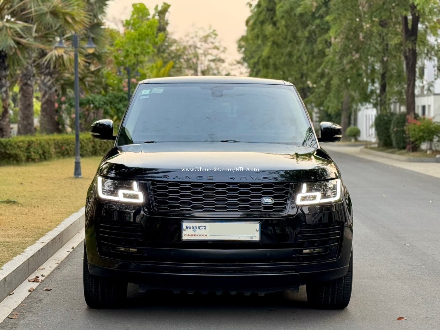 Range Rover Vogue LWB Autobiography(តួរវែង)