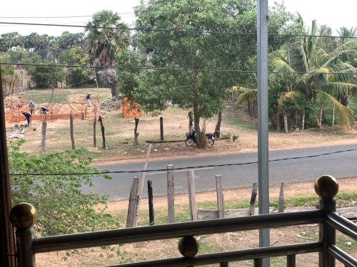 ដី និងផ្ទះលក់