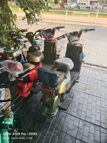 មានលក់កង់និងម៉ូតូអគ្គីសនីមានគុណភាពល្អ