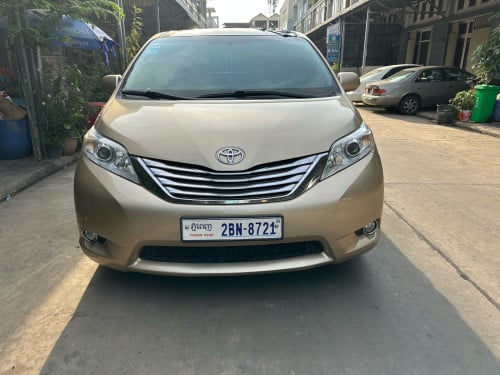 សុីណា/011/ full ឡានស្អាតថ្មី 066477787