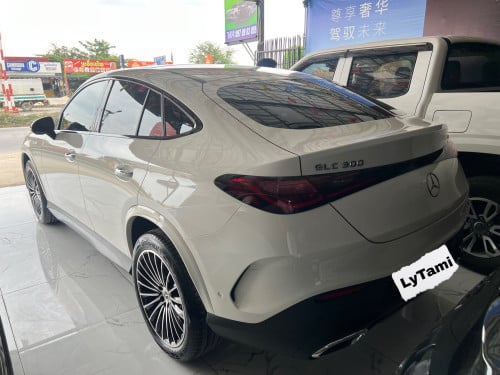 ឡានថ្មី 1000km