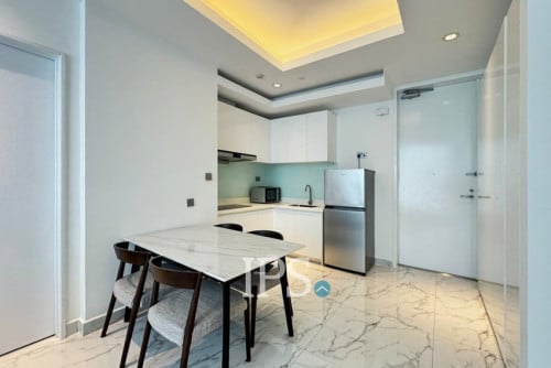 #FORSALE 20th Floor 2-Bedroom Condo -📍J Tower 2, BKK1, Phnom Penh