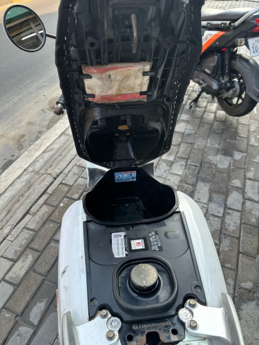 លក់Honda scoopyខាតដើម