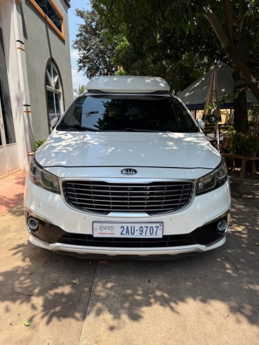 លក់Kia carnival  ឡានក្រុមហ៊ុនប្រភេទlimousine ថ្នាំសុីនមួយជុំ