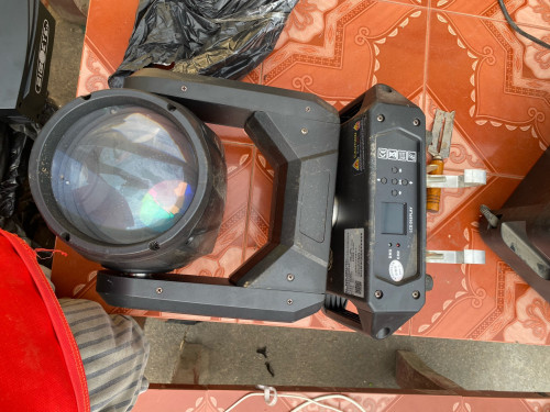 ភ្លើងញ៉ាក់ អកកេស អកកាដង់ Only light for sell