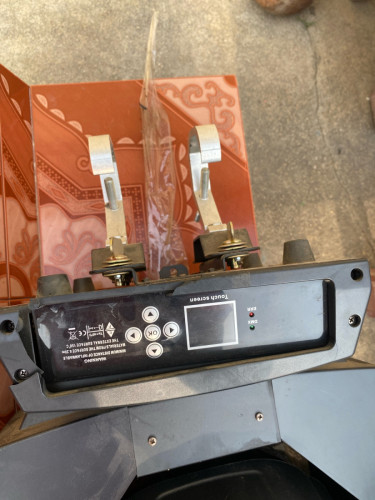 ភ្លើងញ៉ាក់ អកកេស អកកាដង់ Only light for sell