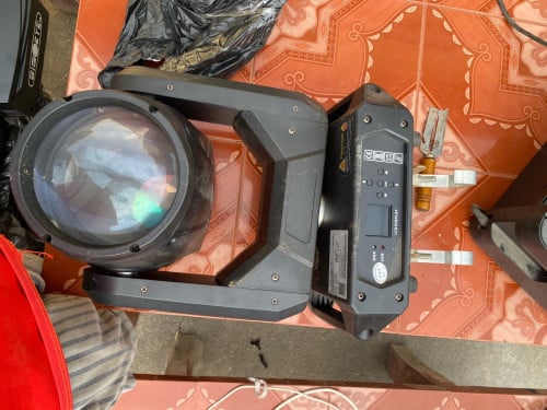 ភ្លើងញ៉ាក់ អកកេស អកកាដង់ Only light for sell