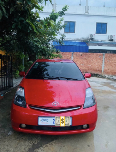 រថយន្តសម្រាប់ជួល Prius 04-013