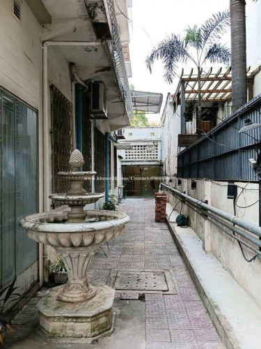 ហាងសំរាប់ជួលដូនពេញ  /  Shop for rent Daun Penh