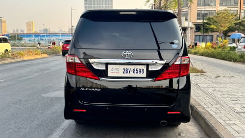 Alphard 2010 for sell full option