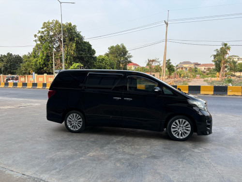 Alphard 2010 pong1ម្ចាស់ទី១ auto 3 កៅឣីម៉ាស្សារ
