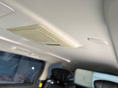 Alphard 2010 pong1ម្ចាស់ទី១ auto 3 កៅឣីម៉ាស្សារ