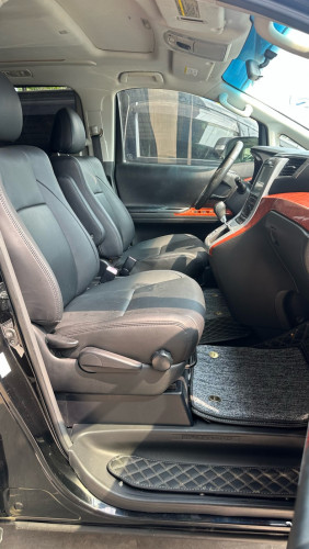 Alphard Full Option បើកដំបូល