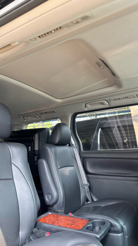 Alphard Full Option បើកដំបូល