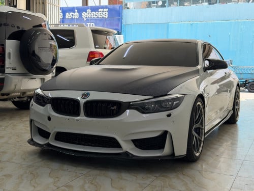 BMW M4