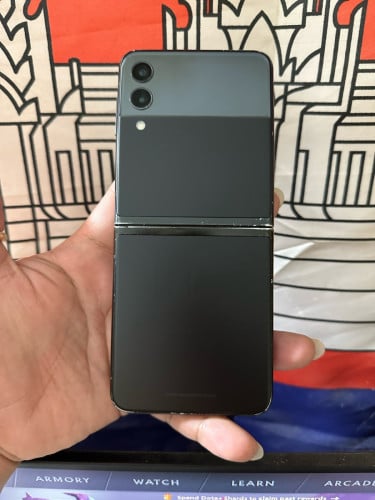 Flip 3 / ram8g / 256g / Korea sim 1 / សុំណុំហ្សុីនទាំងអស់ លក់តំលៃក្រោមទីផ្សារ 125$ ដាច់