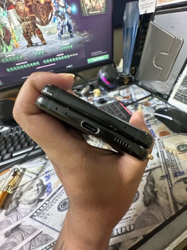 Flip 3 / ram8g / 256g / Korea sim 1 / សុំណុំហ្សុីនទាំងអស់ លក់តំលៃក្រោមទីផ្សារ 125$ ដាច់