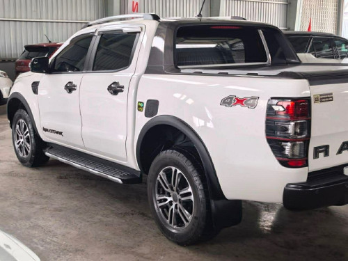 Ford Ranger 2020Full option (ឆ្វេងសុីន)ចូលតាមក្រុមហ៊ុន ford Wildtrak full option