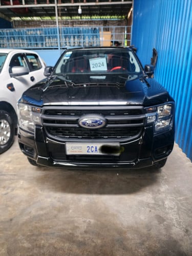 Ford XL 2024 ខ្មៅរលោង