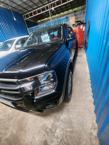 Ford XL 2024 ខ្មៅរលោង