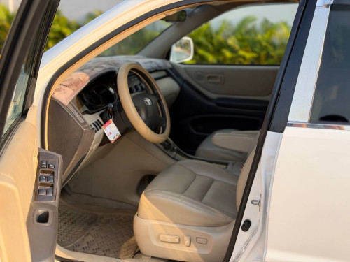 Higlander 2002 V6 P2 មានលុយ3500$ ដកឡានបានភ្លាមៗ