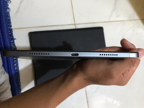 Honor pad x8a Sim+Wifi Ram4+4 128gb នៅស្អាត98-99%