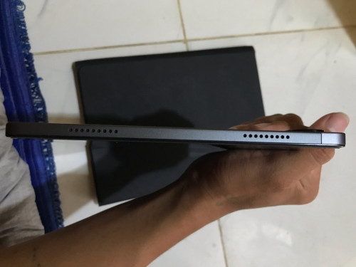 Honor pad x8a Sim+Wifi Ram4+4 128gb នៅស្អាត98-99%