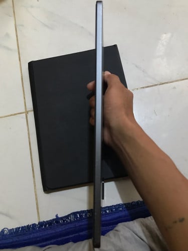 Honor pad x8a Sim+Wifi Ram4+4 128gb នៅស្អាត98-99%