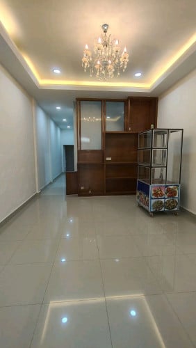 House for rent have furniture